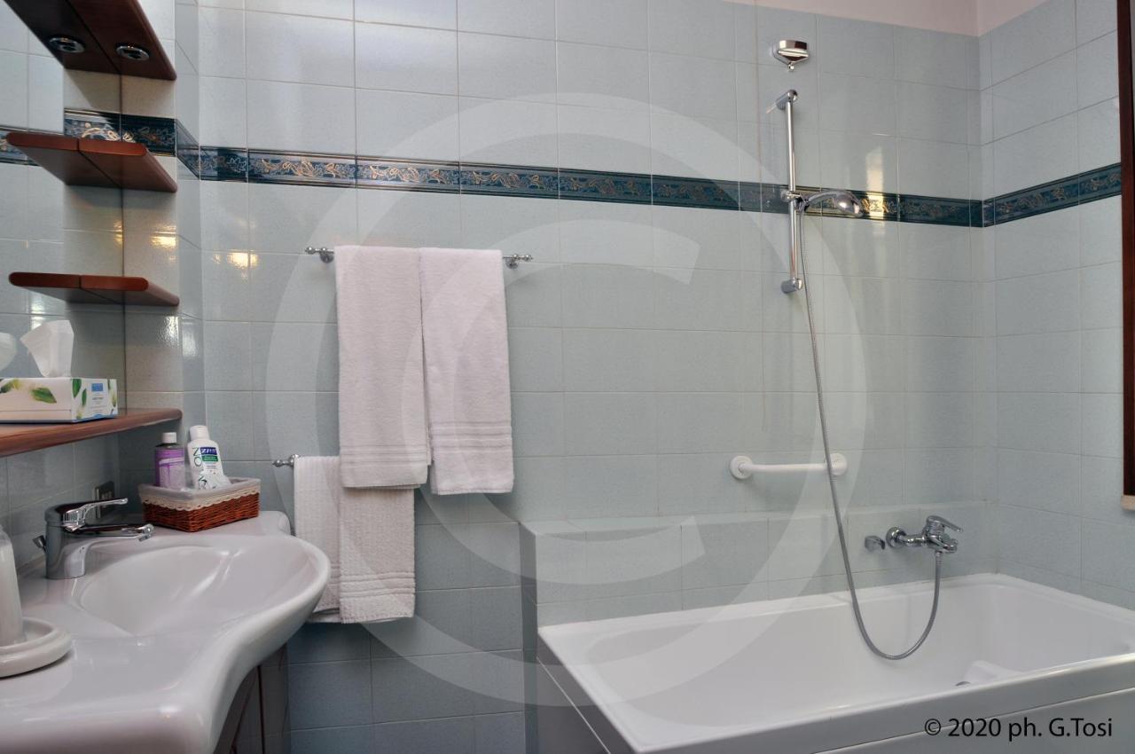 A.A.A. Armonie B&B มานโตวา ภายนอก รูปภาพ